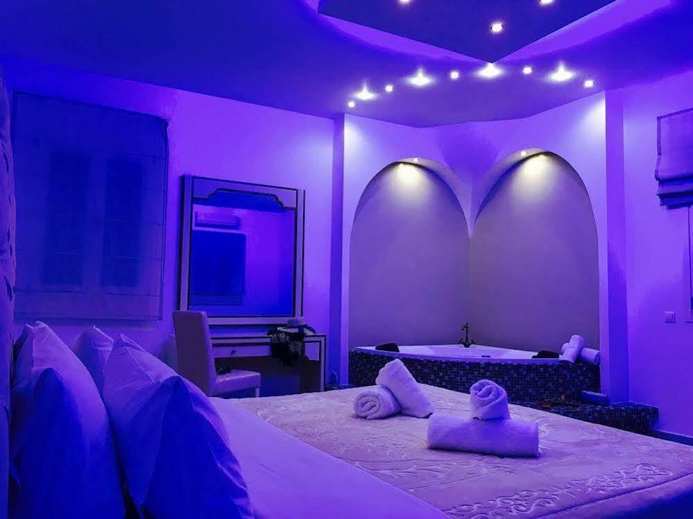 Queen Boutique Suites Mykonos Town Exterior foto